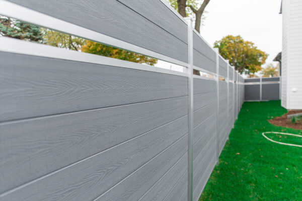 Modern Composite Horizontal Semi Privacy Fence with Aluminum Posts and Rails