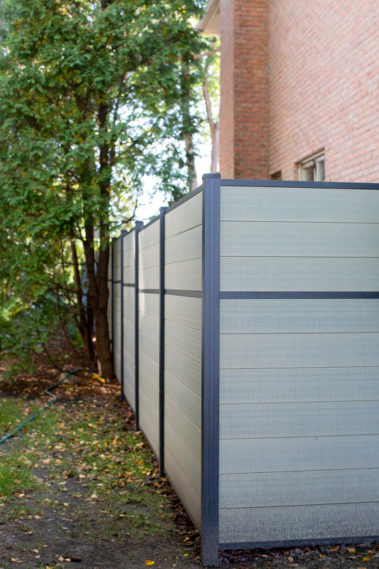 Modern Composite Horizontal Privacy Fence with Aluminum Posts and Rails