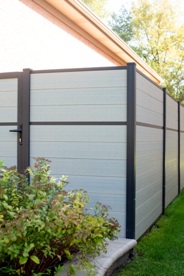 Modern Composite Horizontal Privacy Fence with Aluminum Posts and Rails
