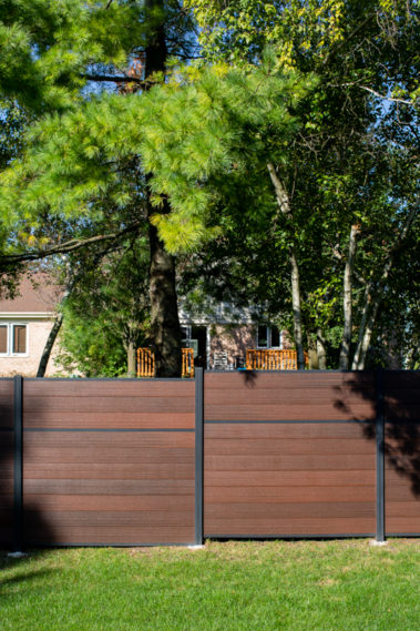 Modern Composite Horizontal Privacy Fence with Aluminum Posts and Rails
