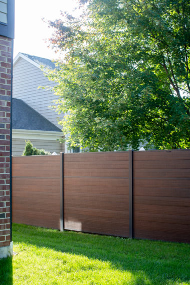 Modern Composite Horizontal Privacy Fence with Aluminum Posts and Rails