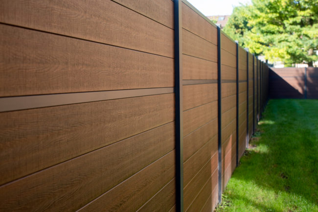 Modern Composite Horizontal Privacy Fence with Aluminum Posts and Rails