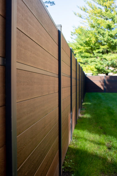 Modern Composite Horizontal Privacy Fence with Aluminum Posts and Rails