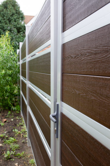 Modern Composite Horizontal Semi Privacy Fence with Aluminum Posts and Rails