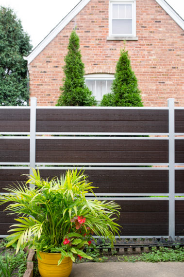 Modern Composite Horizontal Semi Privacy Fence with Aluminum Posts and Rails