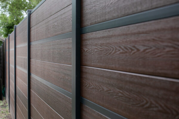 Modern Composite Horizontal Privacy Fence with Aluminum Posts and Rails