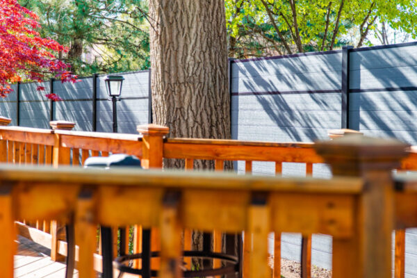 Modern Composite Horizontal Privacy Fence with Aluminum Posts and Rails